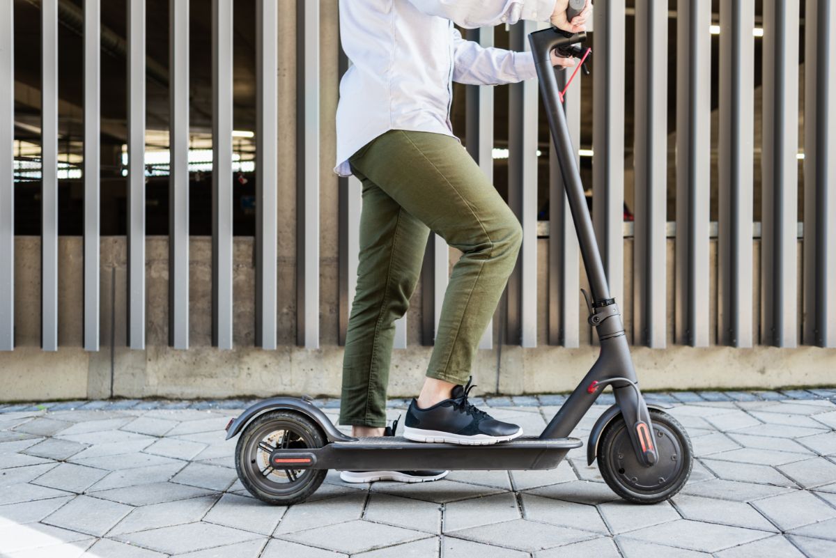 Electric Scooters vs Gas-Powered Vehicles