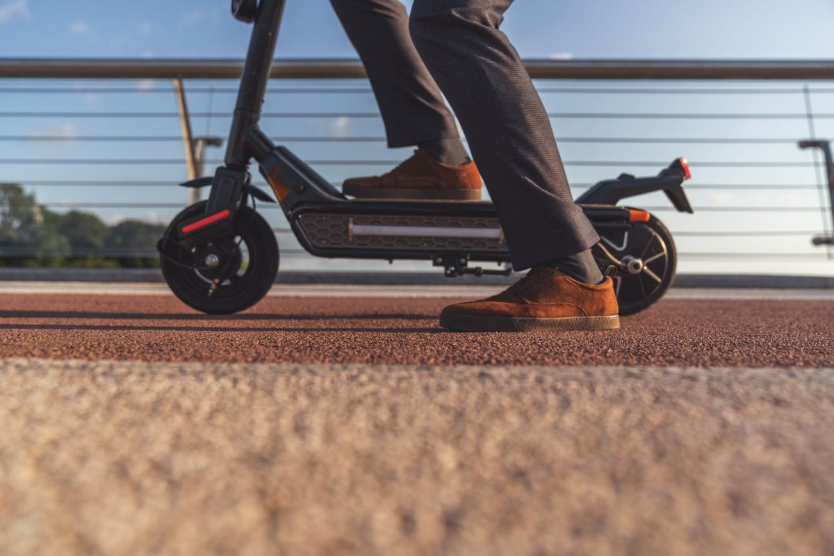 6 Electric Scooter Safety Tips to Avoid Injuries